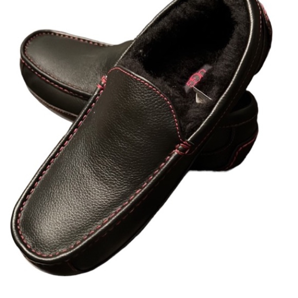 Ugg slippers for sale new but no box
